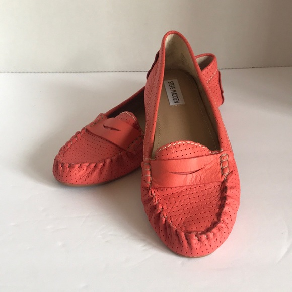 Steve Madden Shoes - Steve Madden penny loafer flats EUC